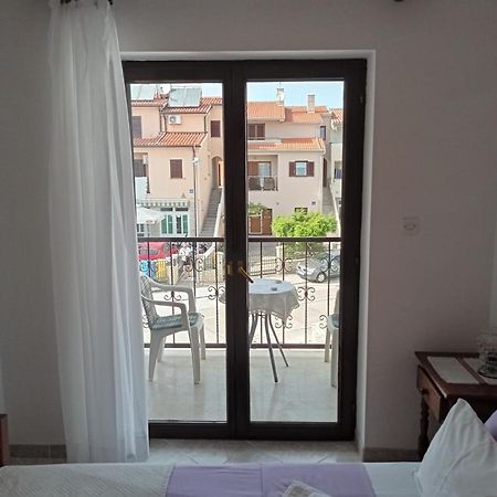 "Sunny" - Studio Apartment Pula Exterior foto